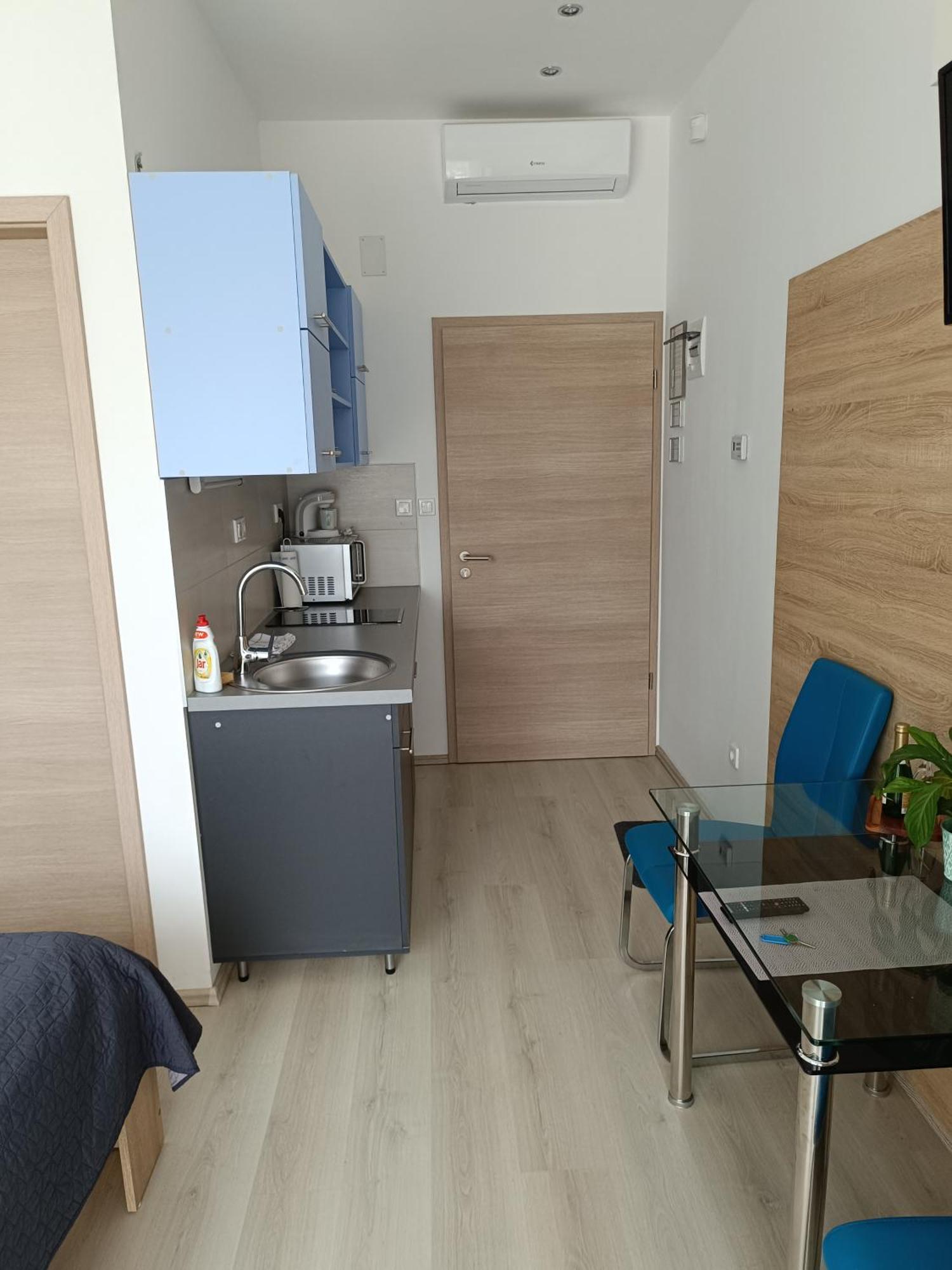 שיופוק Ujhely Apartmanhaz מראה חיצוני תמונה